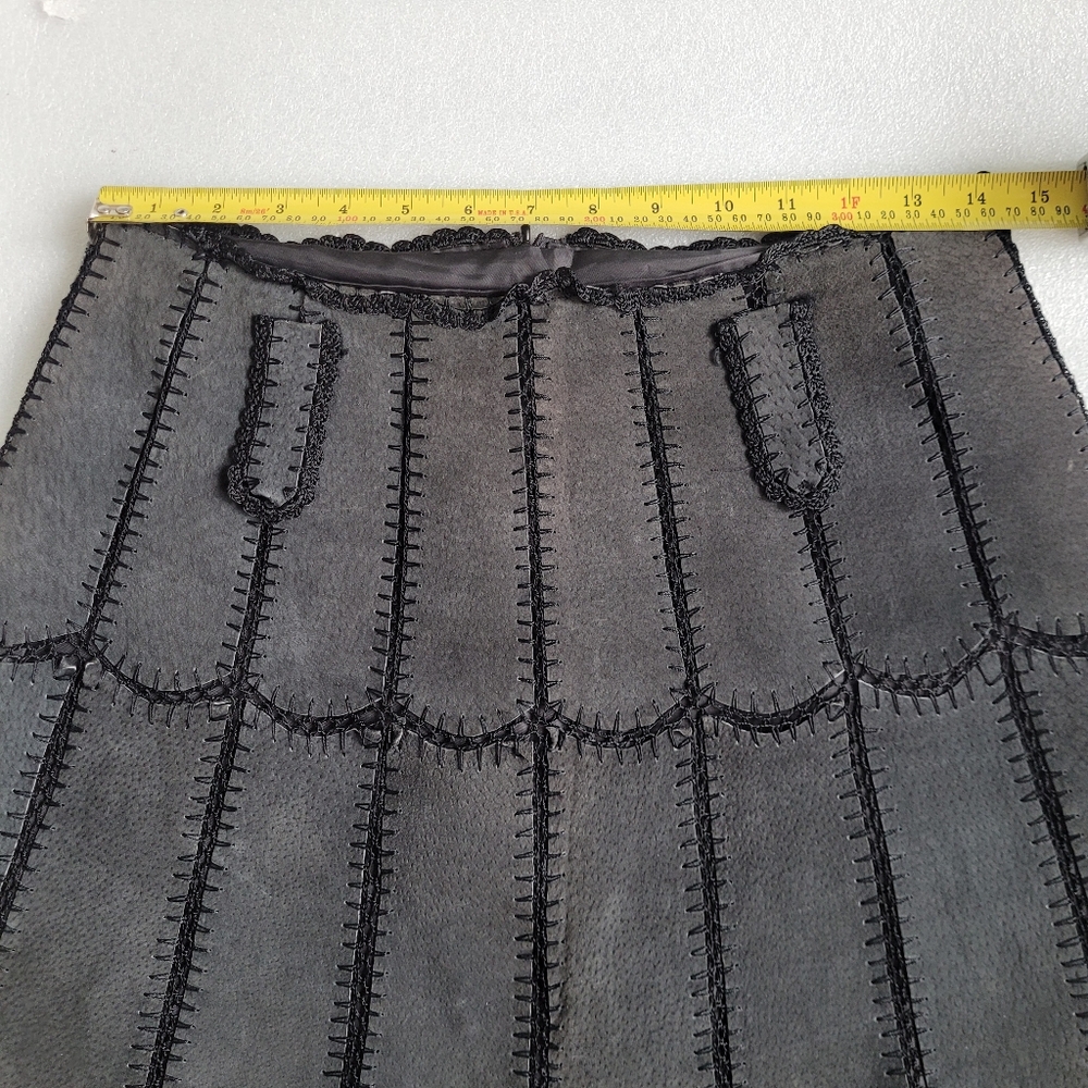 Vintage Suede Patchwork Miniskirt Crochet Lace Trim 70s Boho Black 38 EU Small - Picture 11 of 15